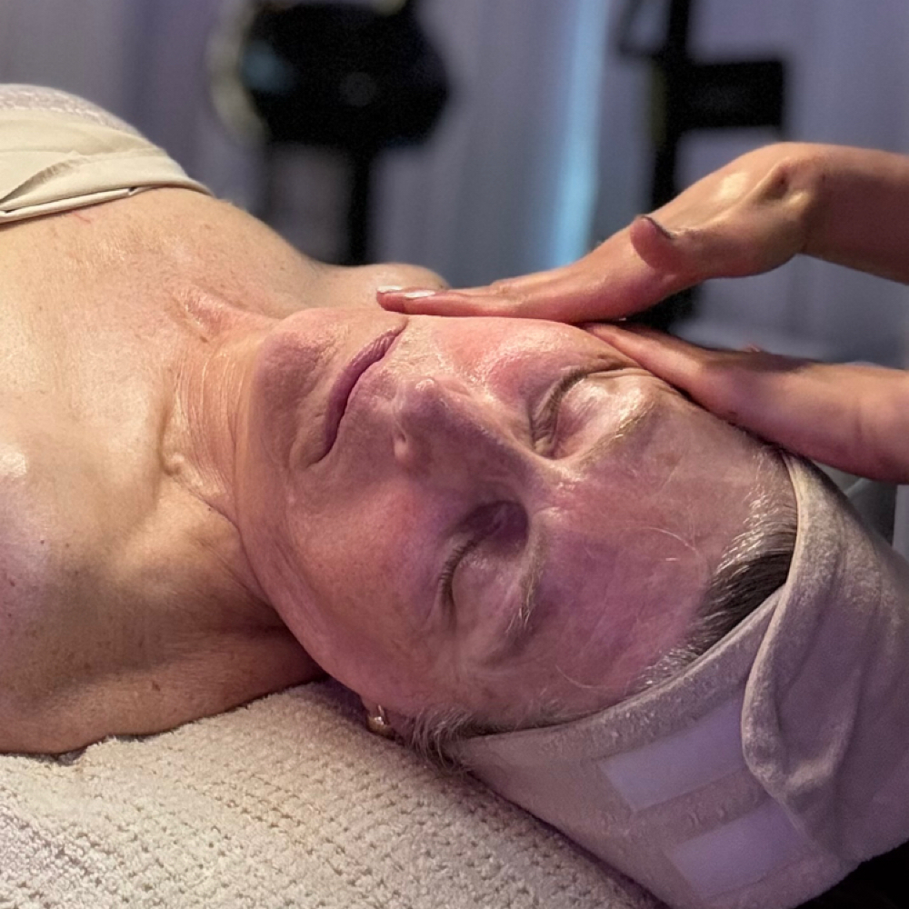 Lymphatic Glow Detox at Glow with Lindsay Esthetics in Rodeo, CA