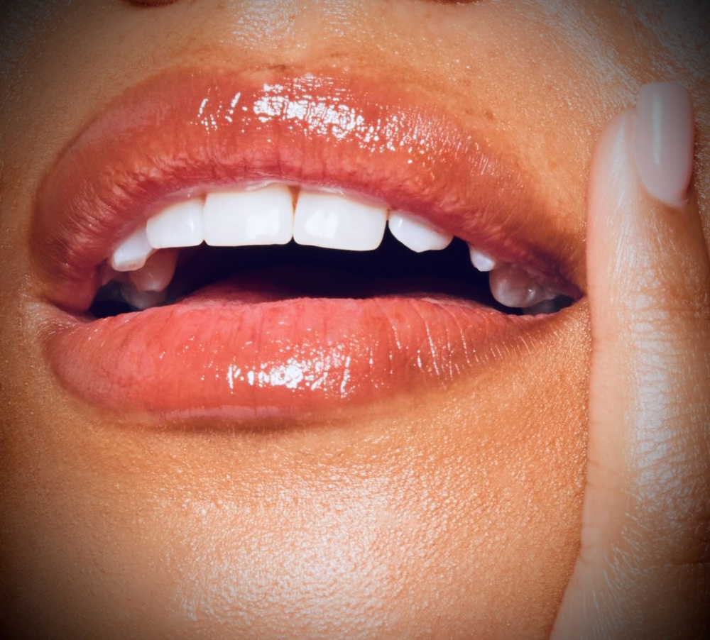 Lip & Chin Wax