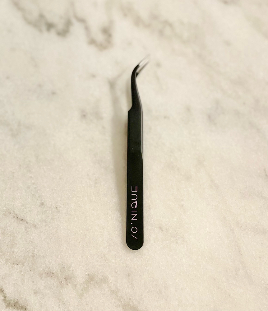 So’Nique Tweezers