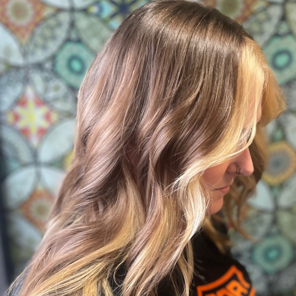 Mini Highlight at Beauty by Miranda in Warren, OH