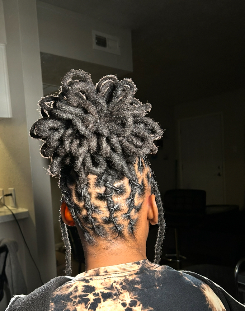 Style Add Ons 💆🏽‍♀️ at Intrinsting Styles in Addison, TX