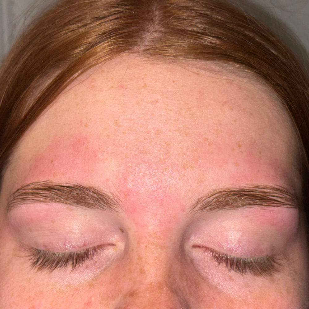 Eyebrow Wax at Cardi’sbeautyboutique in Winter Haven, FL