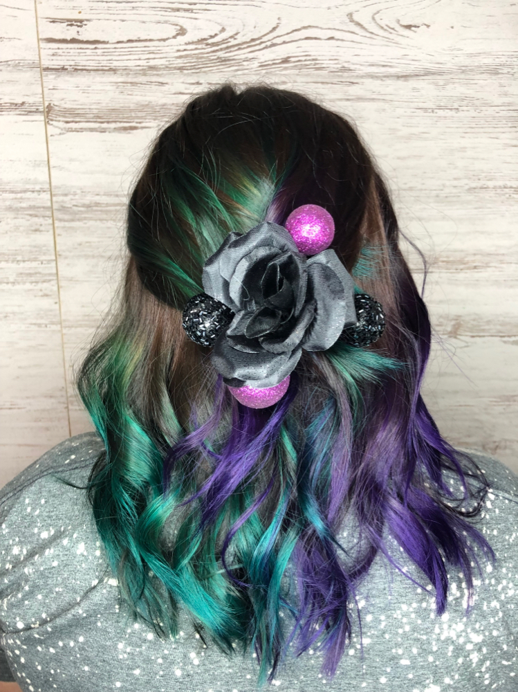 VIVID COLOR