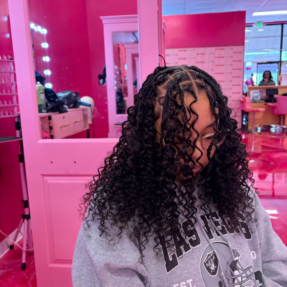 Medium Miracle Knots at Theestylestt in Sacramento, CA