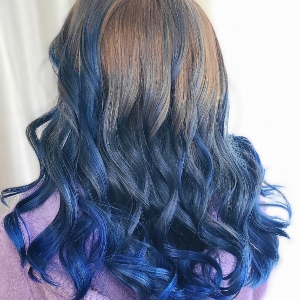 Vivid Color - Partial With No Lift at Hoosier Momma Salon in Clay City, IN