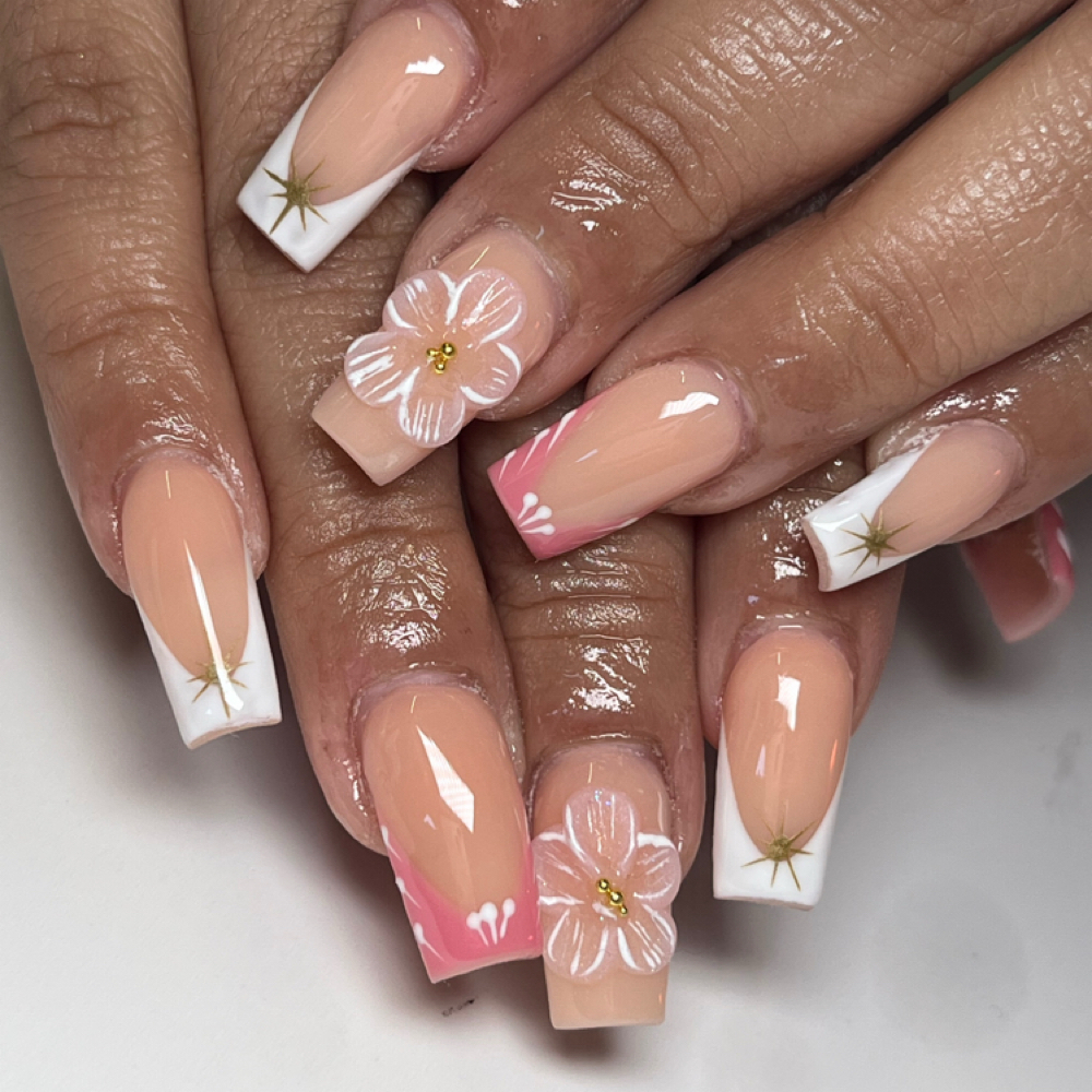 Full Set With Designs at Selis.Studio in Riverside, IL
