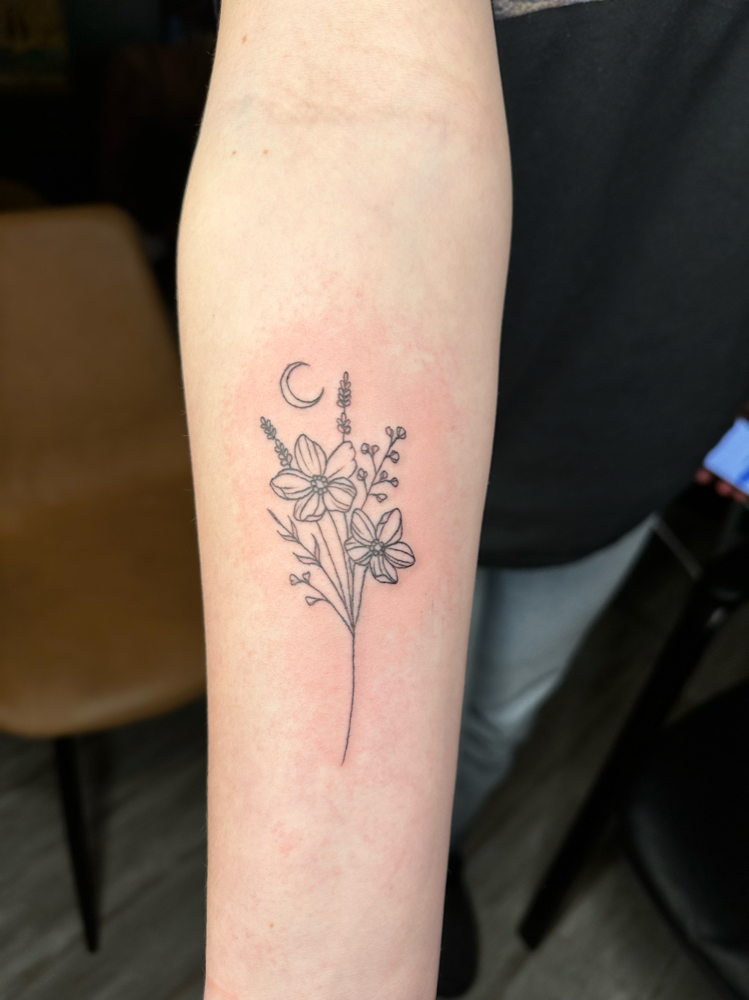 tiny tattoo