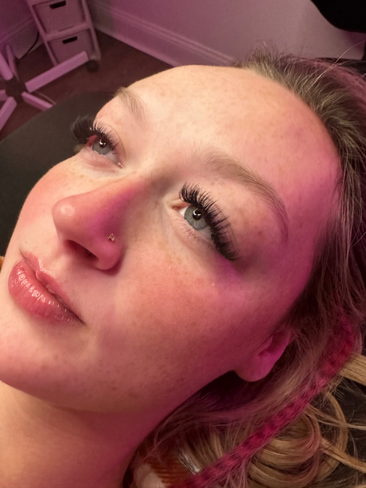 Volume Lash Extensions