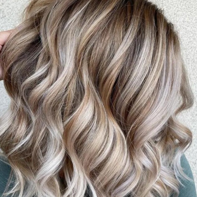 Full Highlight HC and Style at Tammy Muzrall in Overland Park, KS