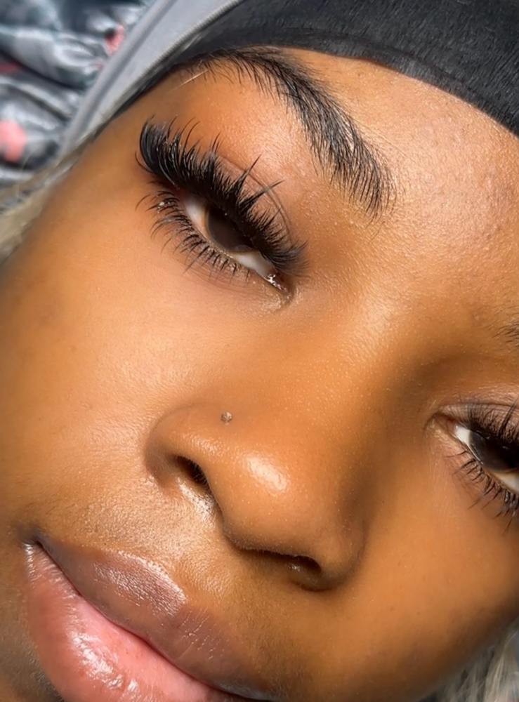 Wispy +bottom Lashed