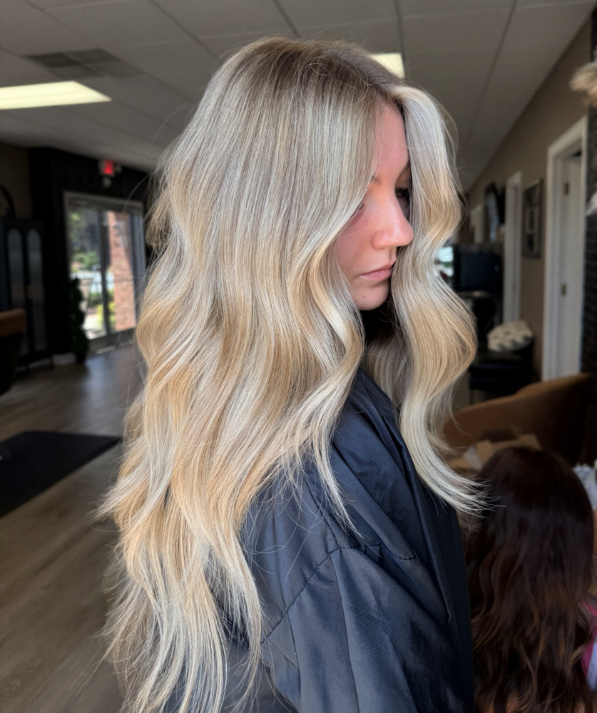 haircut at Mills On Mane in forest city, NC