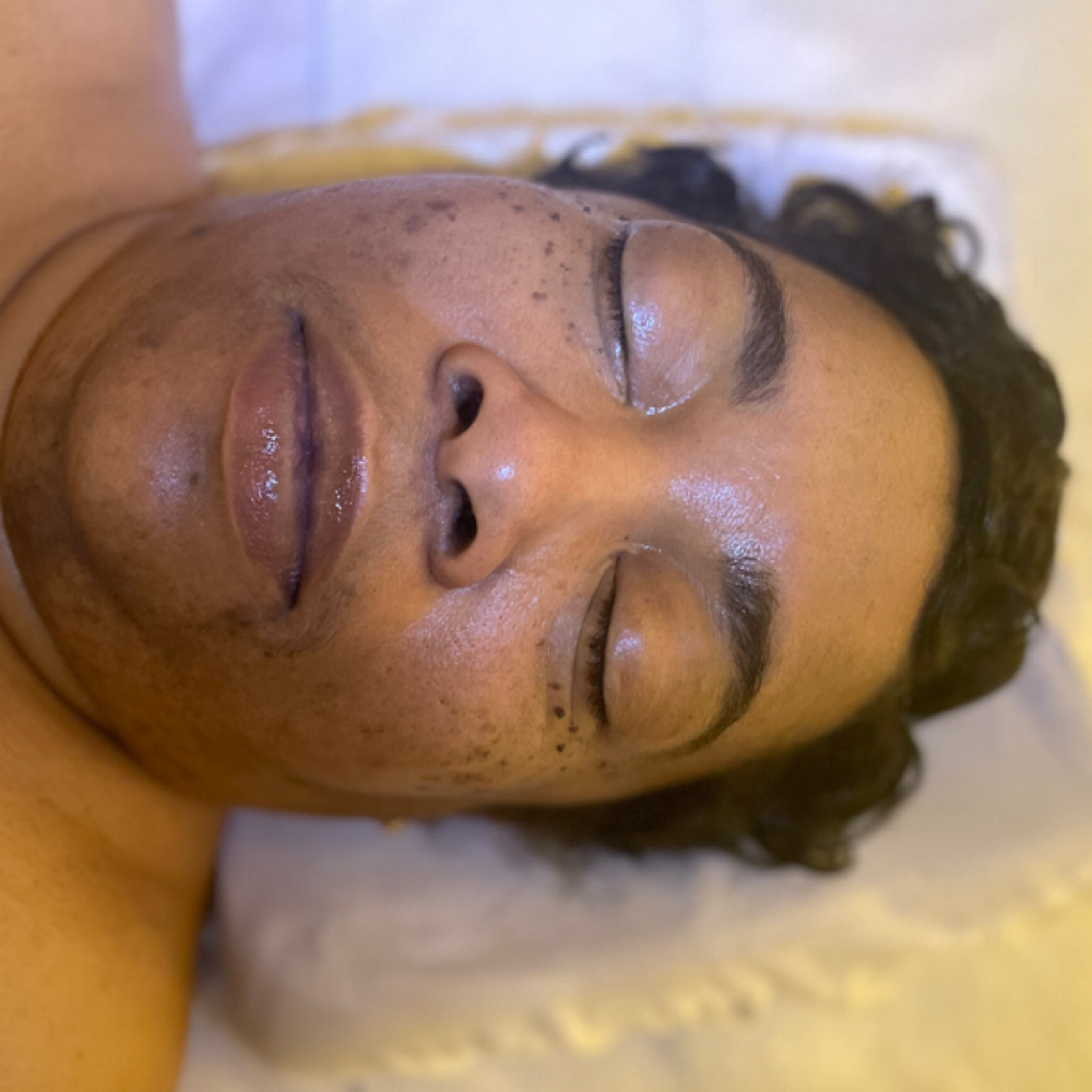 Women’s Half Face Deluxe at Me Time Salon in Florissant, MO