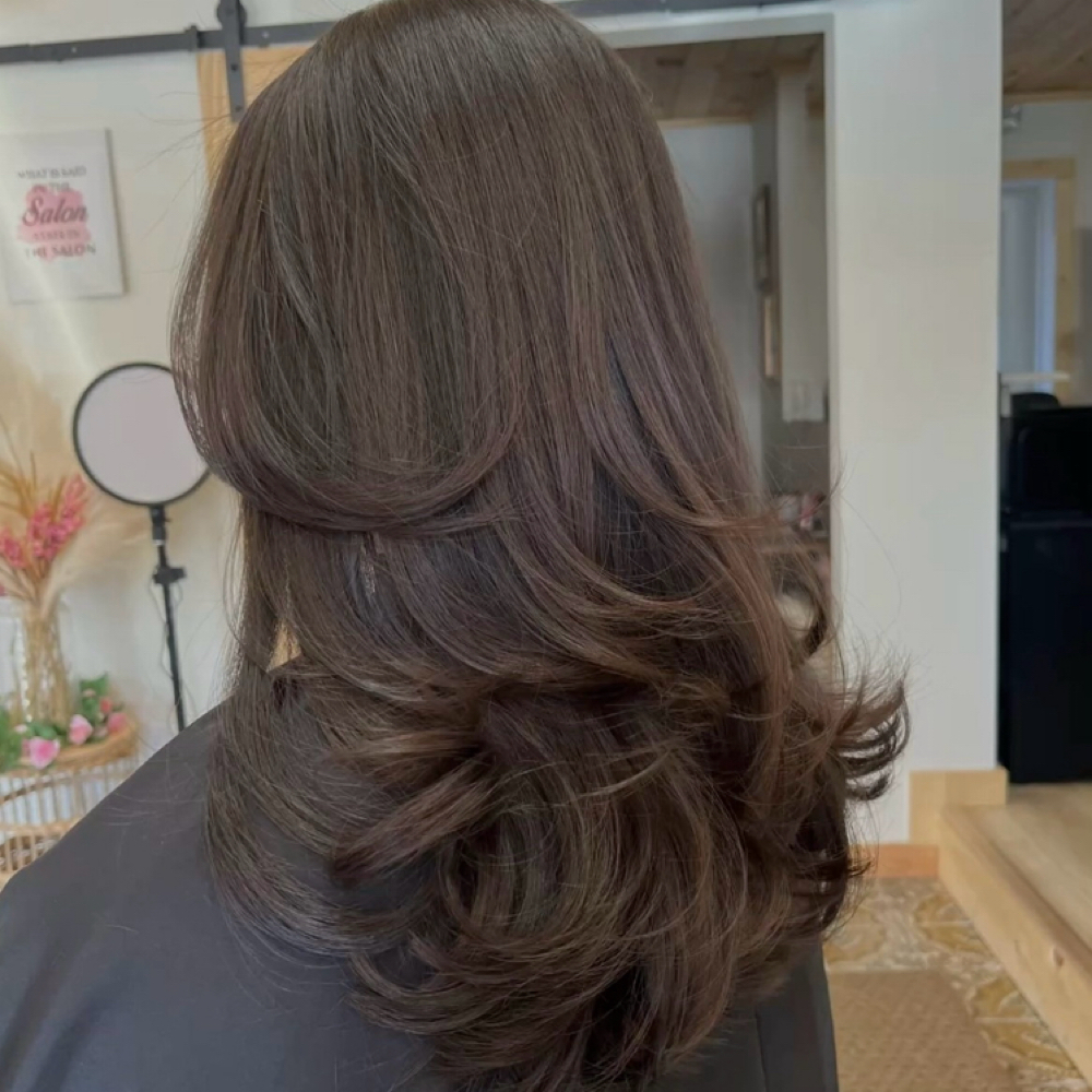Shampoo Blowout at Hair by Bethany in Harriman TN, TN
