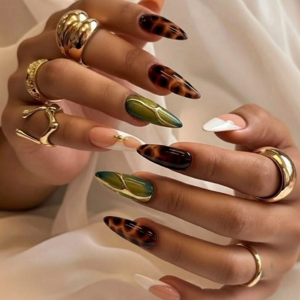 Tier 4 Design at Ela Mei Nail Bar in Santa Clarita, CA