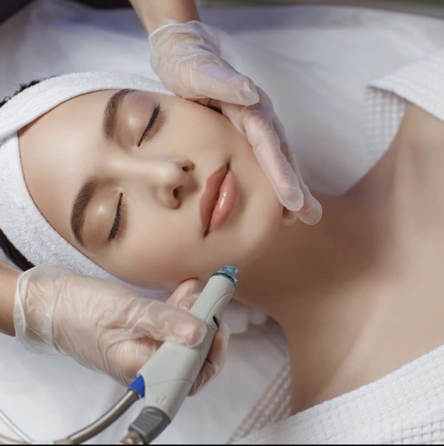 Hydro - Therapy Facial