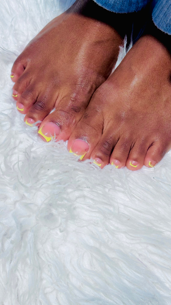 TREAT YOUR FEET