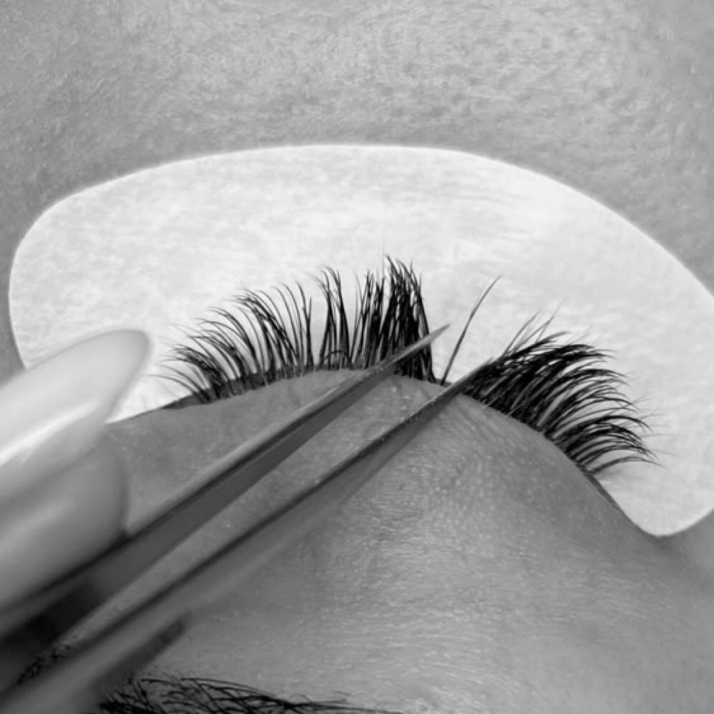 Mini Fill at Bloom Lash Bar in Wilmington, DE