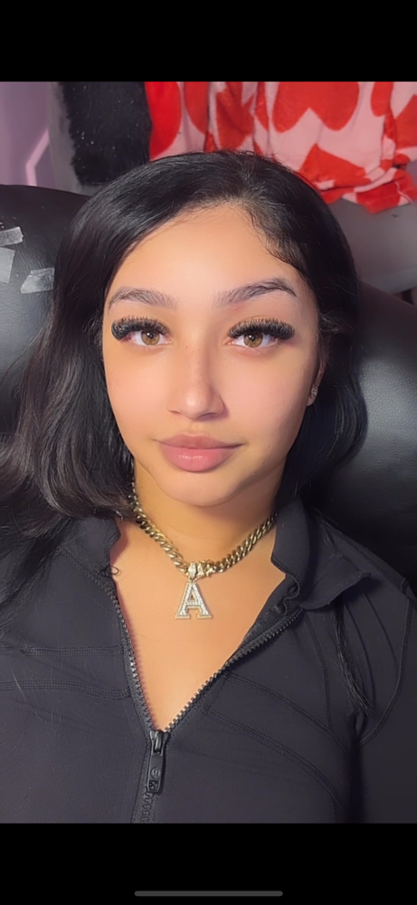 Volume full set at Luxxlashes in woonsocket, RI