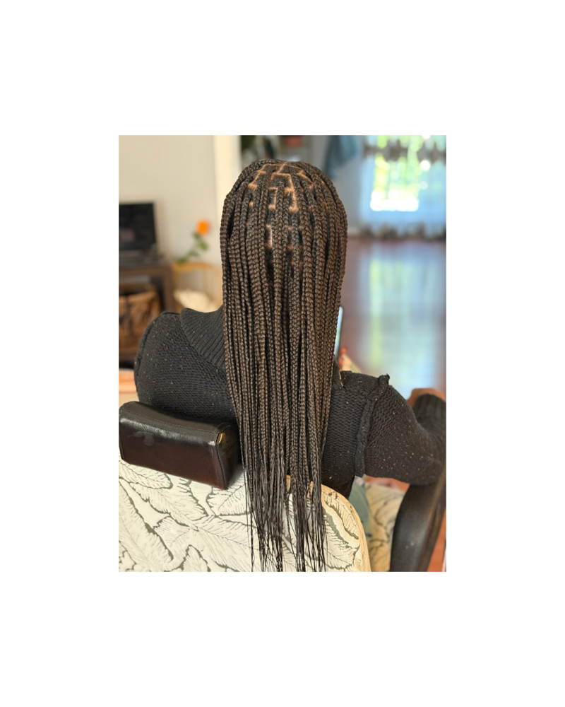 Knotless Braids (medium)