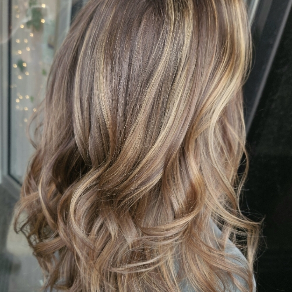 Blonding/Balayage Services at Mellow Manor Hair Studio in Moosic, PA