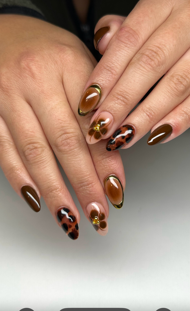 Level 2 Nail Art (Intricate)