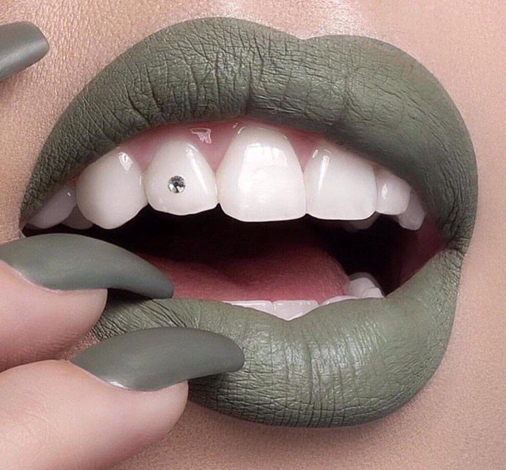 Teeth Gems