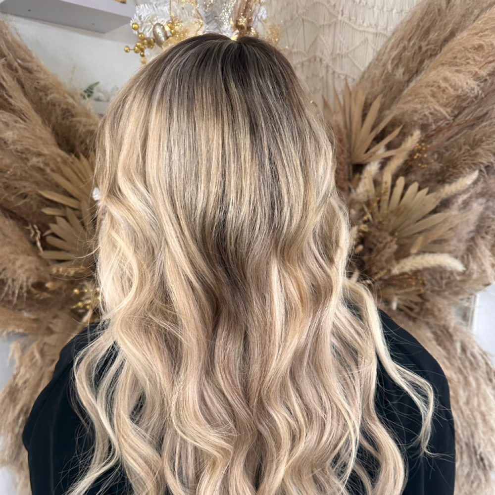 Extension Consultation at Studio M Beauty Co. in Salem, OR