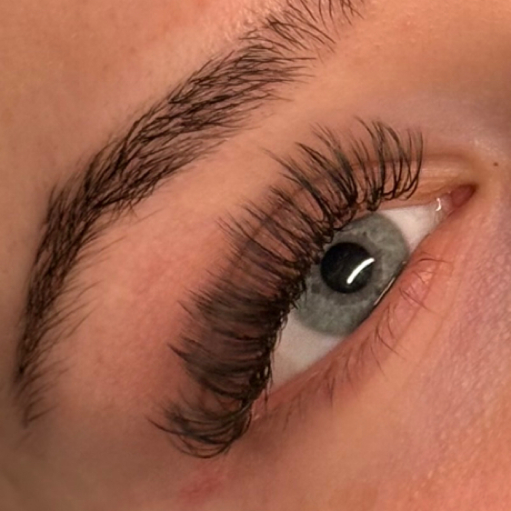 Hybrid Full Set at Poppy & Aster Salon & Boutique in Lebanon, OH