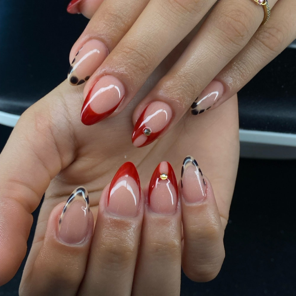 Signature Design Set at Bianca’s Nails & Beauty Salon LLC in New Haven, CT
