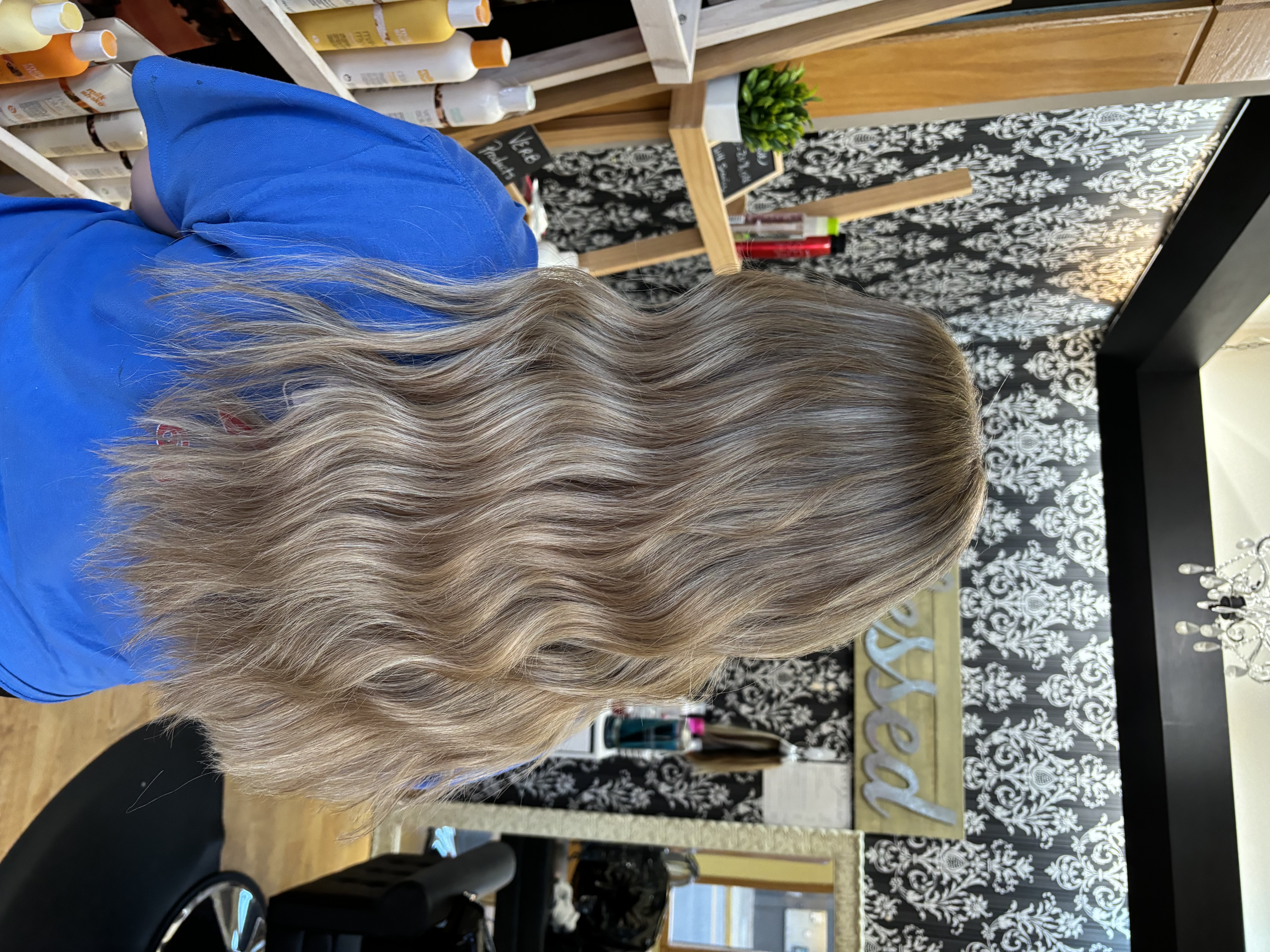 Shampoo & style