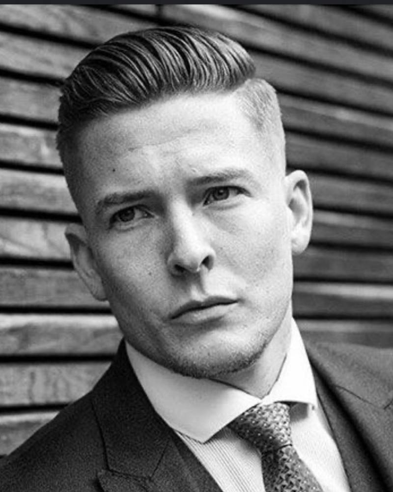 Gentlemen Haircut / Facial Package