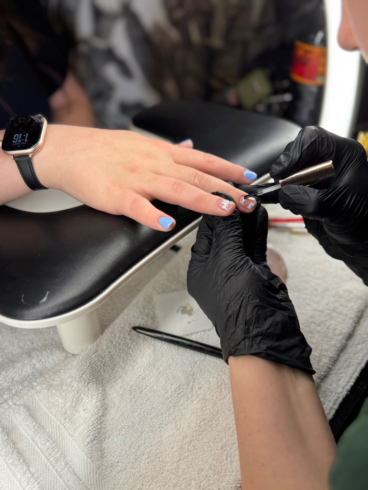 Shellac Manicure Detailed Designs