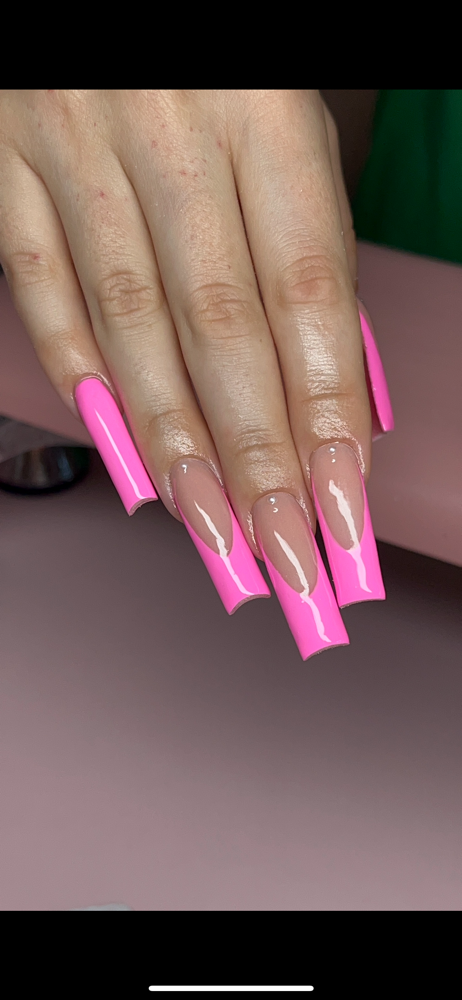 Long Acrylic Set (5-7 Magents)