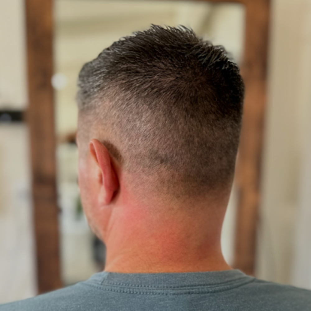 Men’s Haircut at hue. in Porterville, CA