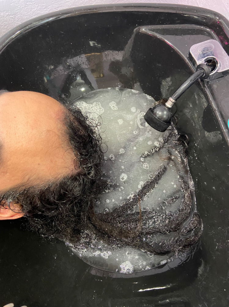 Loc Detox at Dream Beauty Lounge in Oklahoma City, OK