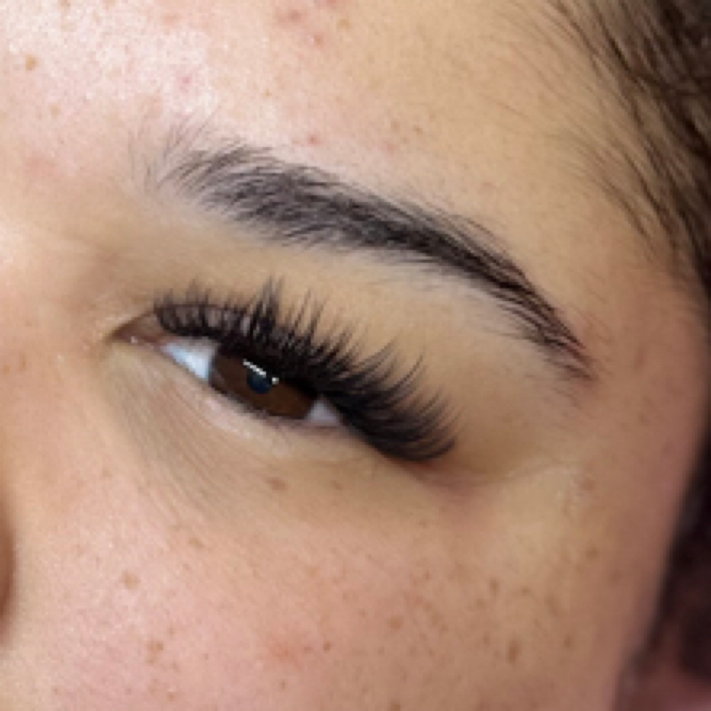 Volume Full Set at Lash Essence in Brookfield, WI