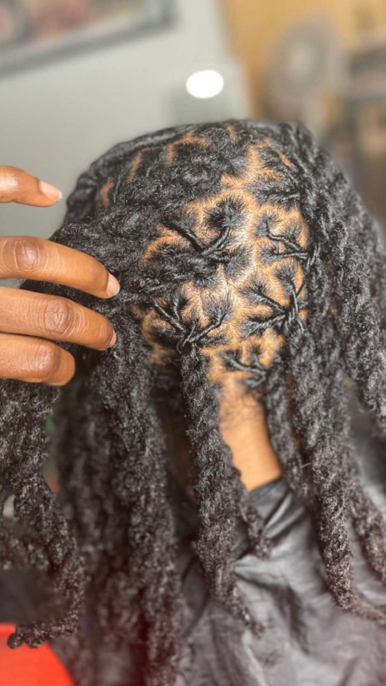 Retwist (loc Length Pass Mid Back)