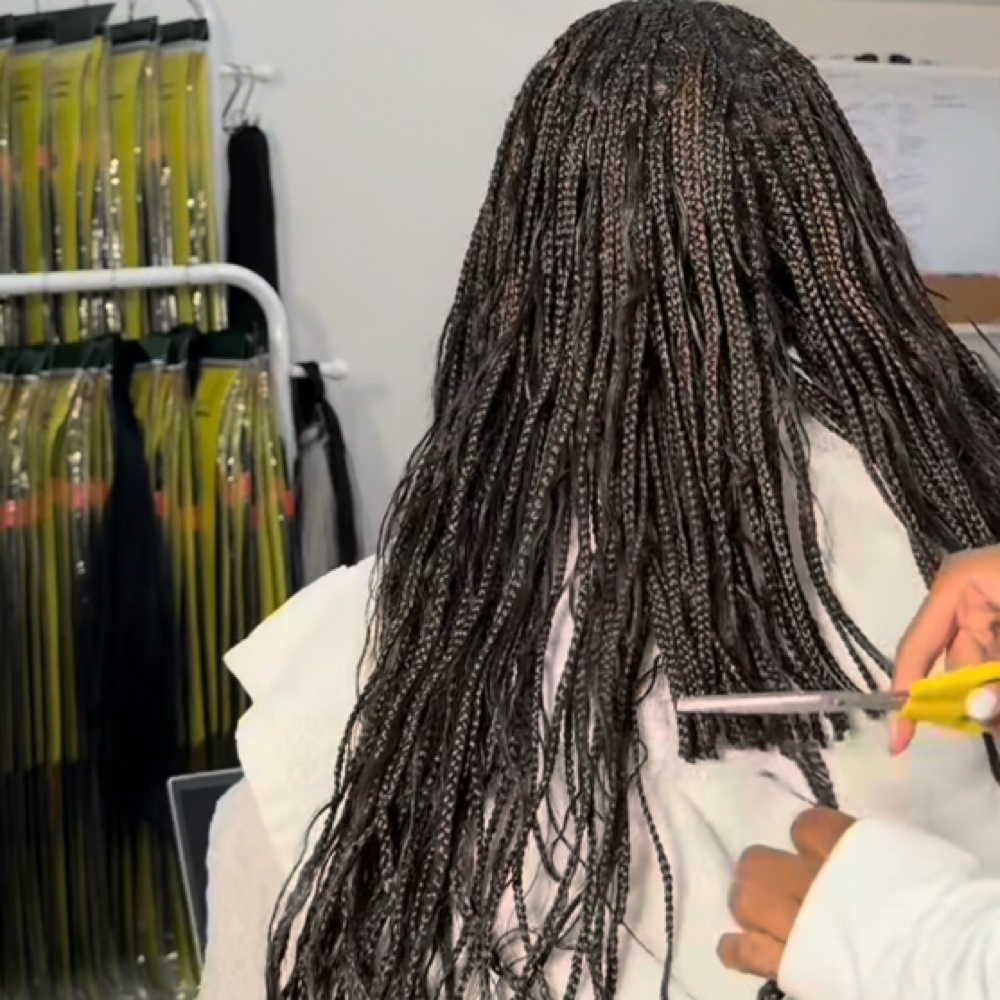 Braid Out. Wash And Blow Out Includ at Afrokreyol braiding salon in Plantation, FL