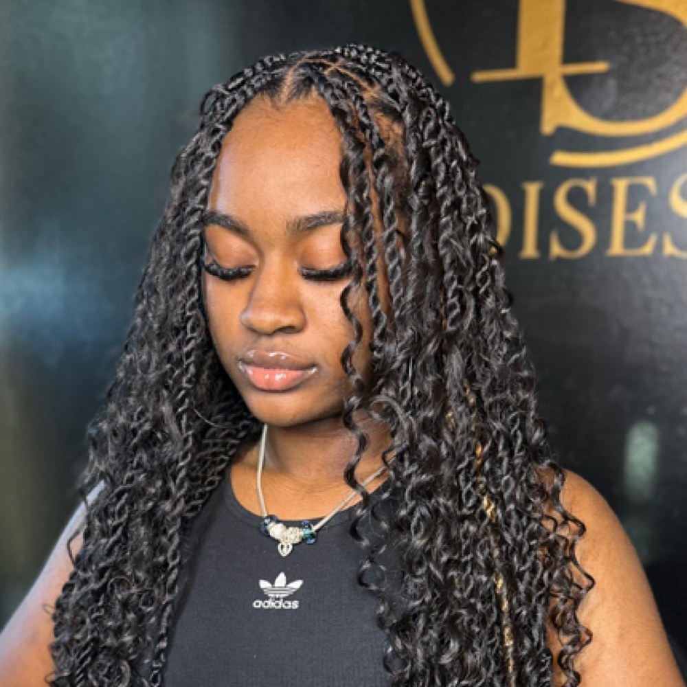 Island Twist at Paradisestylez in Southfield, MI