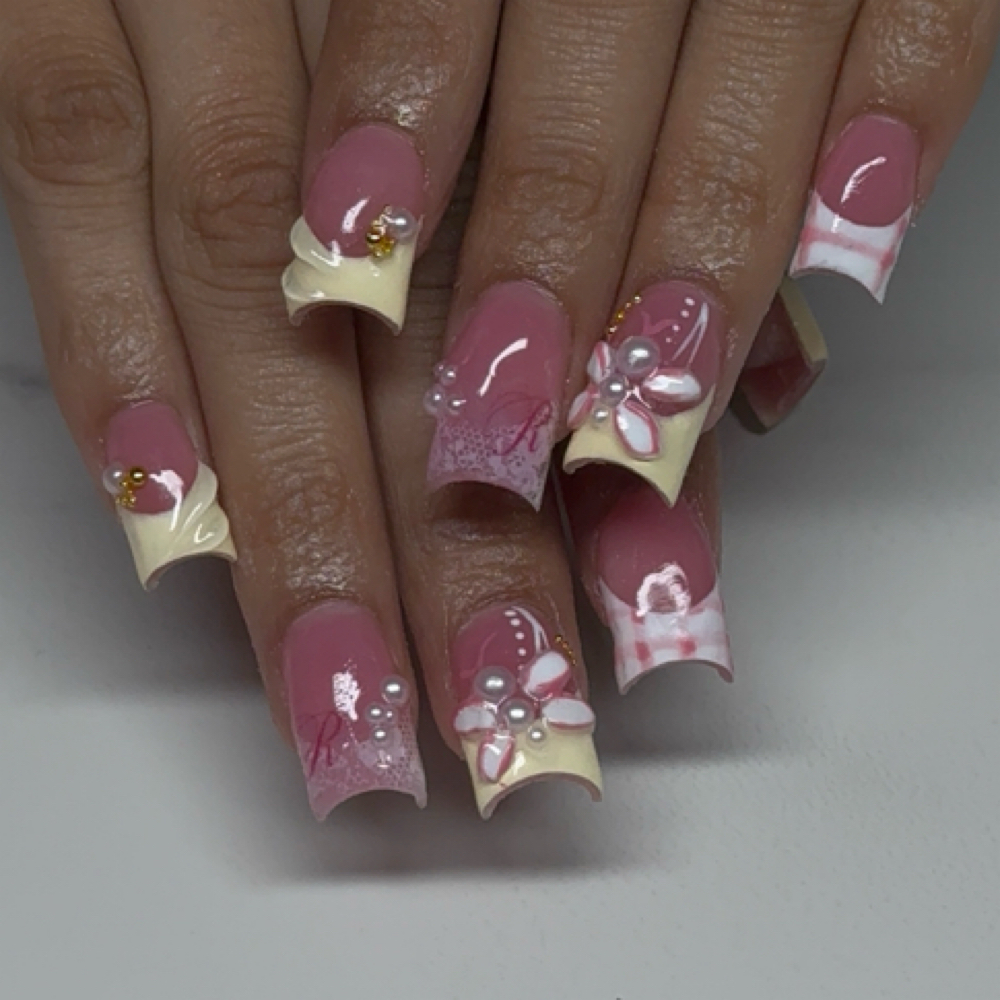 Short Nails at nailzz by stunz in Brighton, CO