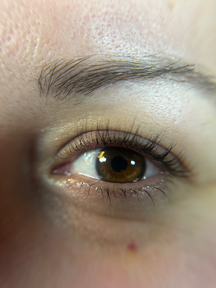 Lash lift and tint