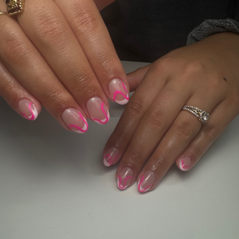Simple freestyle set at ChiarasNailBoutique in virginia beach, VA