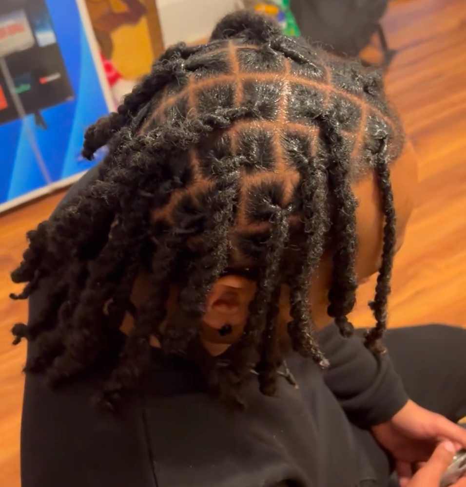 Medium Loc Retwist