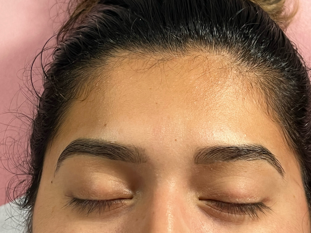 Eyebrow Tinting