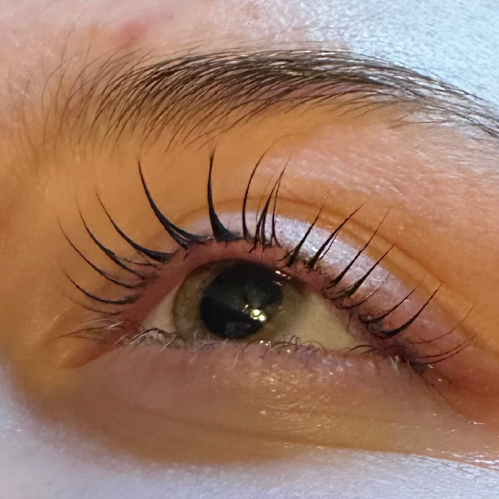 Lash Lift at Kiki Luxe Beauty in Mona, UT