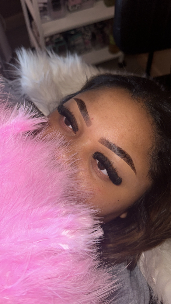 𝐿𝒶𝓈𝒽 & 𝐵𝓇𝑜𝓌 𝒞𝑜𝓂𝒷𝑜