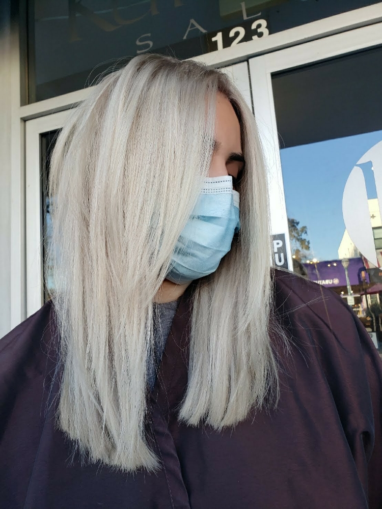 Bleach Root Touch Up 1" Regrowth