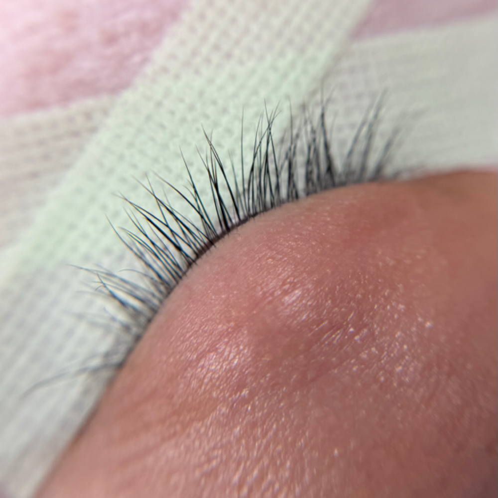 Lash Extensions Removal at FMBeauties in Farmington, CT