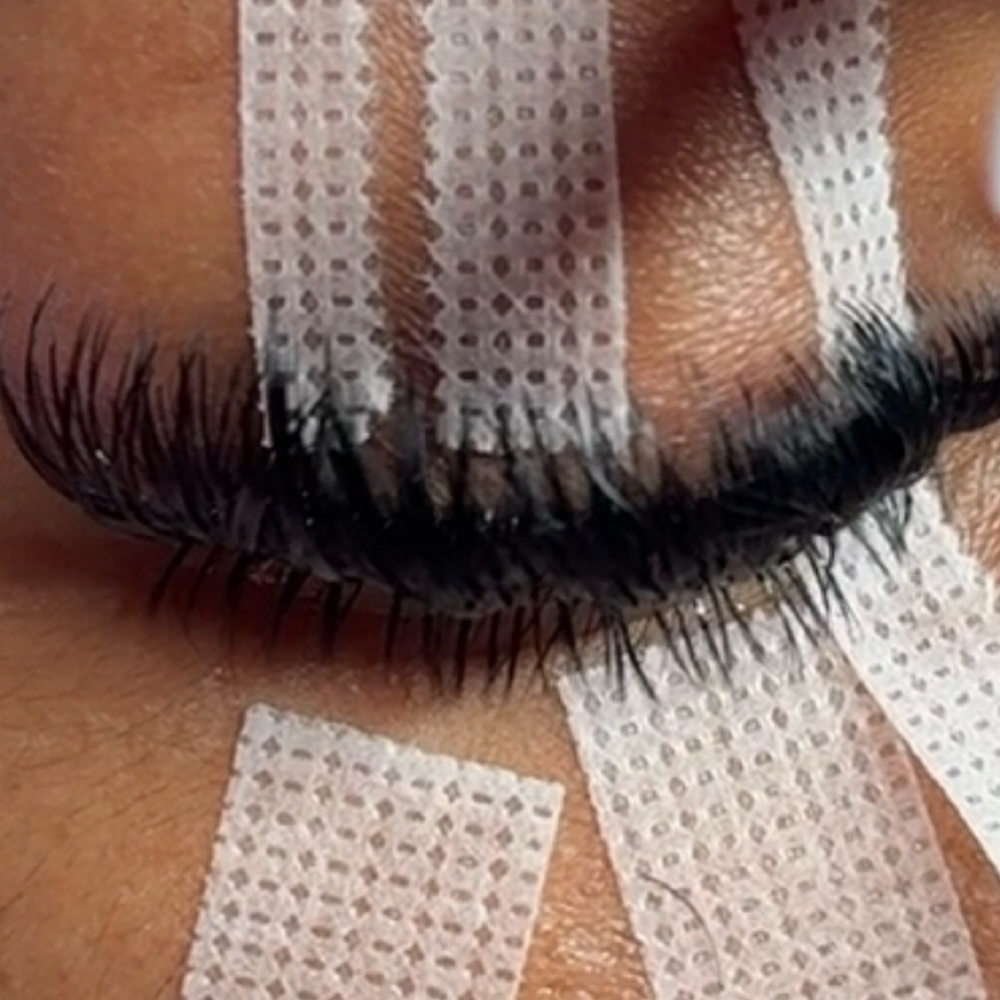 Bottom Lashes at Lash Vixin in Katy, TX