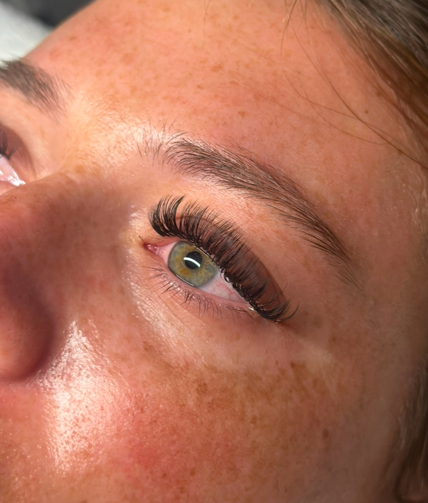 Hybrid lashes- full set